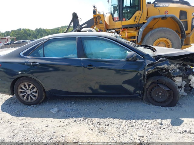 46051769 :رقم المزاد ، 4T1BF1FK6GU124763 vin ، 2016 Toyota Camry Le مزاد بيع