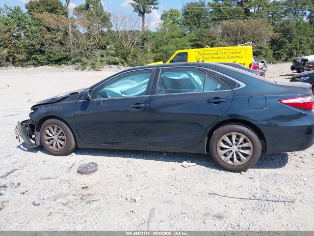 46051769 :رقم المزاد ، 4T1BF1FK6GU124763 vin ، 2016 Toyota Camry Le مزاد بيع