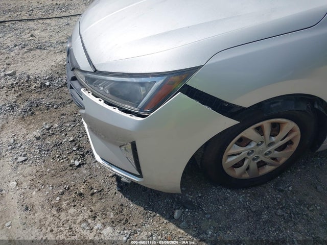 Продажа на аукционе авто 2019 Hyundai Elantra Se, vin: 5NPD74LF5KH488615, номер лота: 46051795