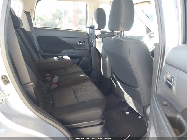 2014 Mitsubishi Outlander Es მანქანა იყიდება აუქციონზე, vin: JA4AD2A31EZ001362, აუქციონის ნომერი: 46051826