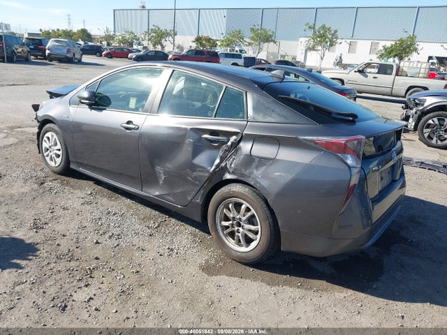 Toyota Prius Two 2016 JTDKBRFU6G3516227 Image 3