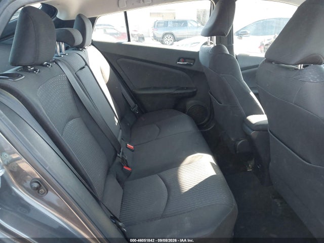 Toyota Prius Two 2016 JTDKBRFU6G3516227 Image 8