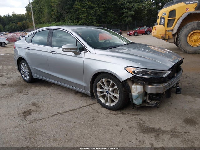 2020 Ford Fusion Plug-in Hybrid Titanium მანქანა იყიდება აუქციონზე, vin: 3FA6P0SU7LR142166, აუქციონის ნომერი: 46051852