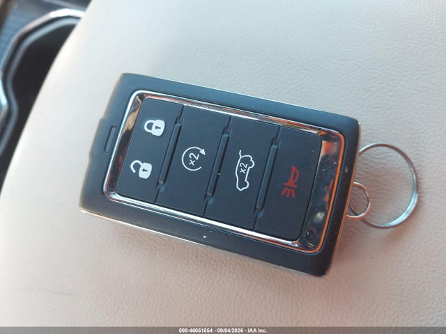Продажа на аукционе авто 2025 Jeep Grand Cherokee Limited 4x4, vin: 1C4RJHBGXS8797987, номер лота: 46051854
