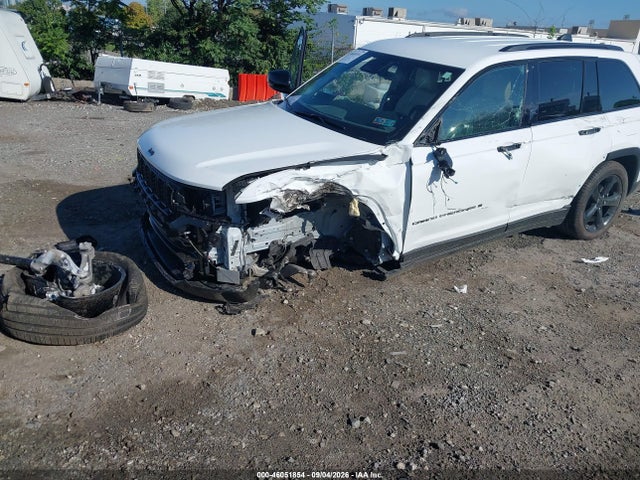 Продажа на аукционе авто 2025 Jeep Grand Cherokee Limited 4x4, vin: 1C4RJHBGXS8797987, номер лота: 46051854