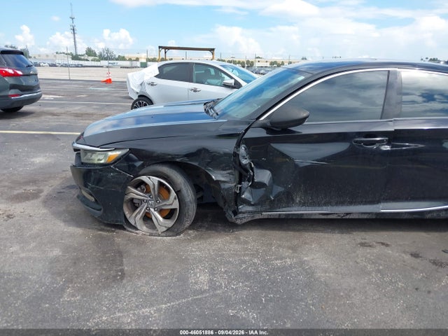 46051886 :رقم المزاد ، 1HGCV1F46JA241086 vin ، 2018 Honda Accord Ex مزاد بيع