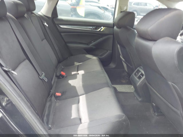46051886 :رقم المزاد ، 1HGCV1F46JA241086 vin ، 2018 Honda Accord Ex مزاد بيع