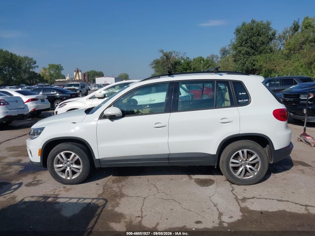 Продажа на аукционе авто 2016 Volkswagen Tiguan S, vin: WVGBV7AXXGW594243, номер лота: 46051927