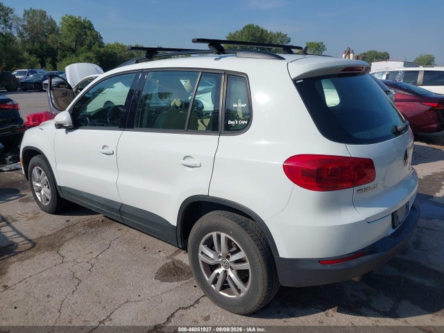 Продажа на аукционе авто 2016 Volkswagen Tiguan S, vin: WVGBV7AXXGW594243, номер лота: 46051927