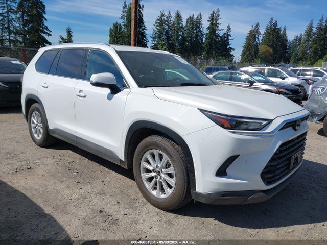 2025 Toyota Grand Highlander Xle მანქანა იყიდება აუქციონზე, vin: 5TDAAAA57SS024765, აუქციონის ნომერი: 46051961