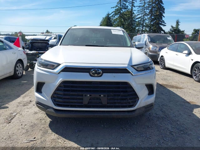2025 Toyota Grand Highlander Xle მანქანა იყიდება აუქციონზე, vin: 5TDAAAA57SS024765, აუქციონის ნომერი: 46051961