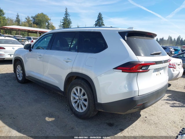 2025 Toyota Grand Highlander Xle მანქანა იყიდება აუქციონზე, vin: 5TDAAAA57SS024765, აუქციონის ნომერი: 46051961