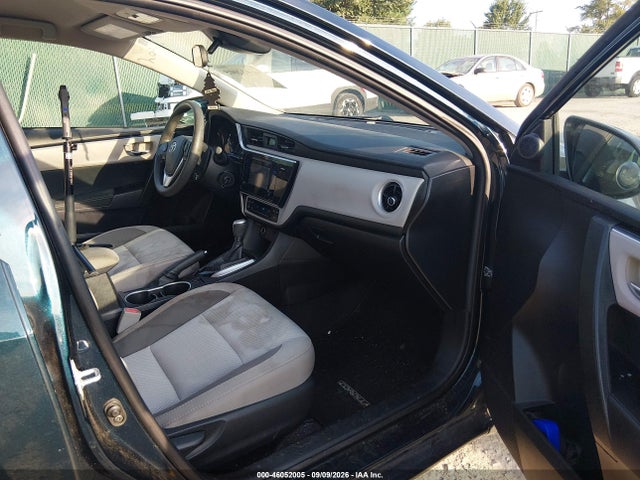 46052005 :رقم المزاد ، 2T1BURHE6HC897523 vin ، 2017 Toyota Corolla Le مزاد بيع