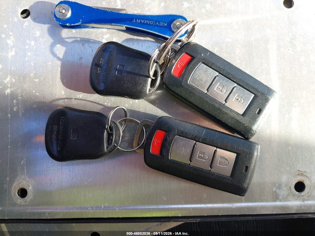 2014 Mitsubishi Outlander Se მანქანა იყიდება აუქციონზე, vin: JA4AZ3A35EZ014574, აუქციონის ნომერი: 46052036