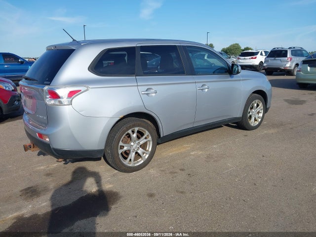 2014 Mitsubishi Outlander Se მანქანა იყიდება აუქციონზე, vin: JA4AZ3A35EZ014574, აუქციონის ნომერი: 46052036