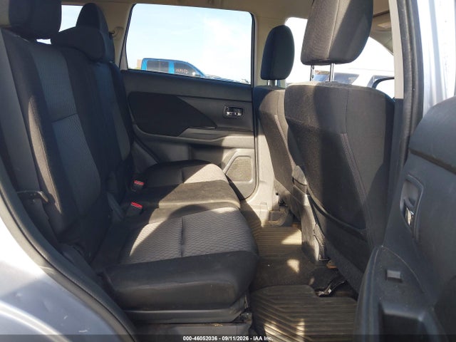 2014 Mitsubishi Outlander Se მანქანა იყიდება აუქციონზე, vin: JA4AZ3A35EZ014574, აუქციონის ნომერი: 46052036