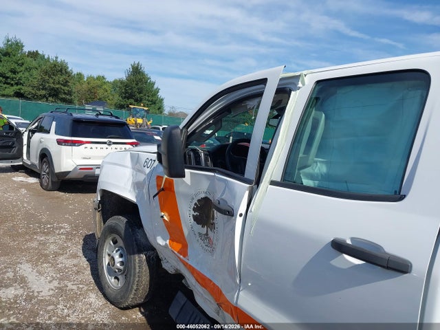 Продаж на аукціоні авто 2018 Chevrolet Silverado 2500hd Wt, vin: 1GC2KUEGXJZ146628, номер лоту: 46052062