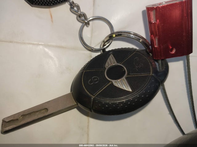 46052063 :رقم المزاد ، WMWRF33425TG10381 vin ، 2005 Mini Cooper مزاد بيع