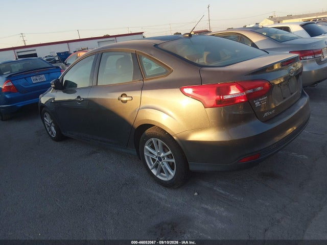 Ford FOCUS SE 2017 1FADP3F26HL241651 Image 3