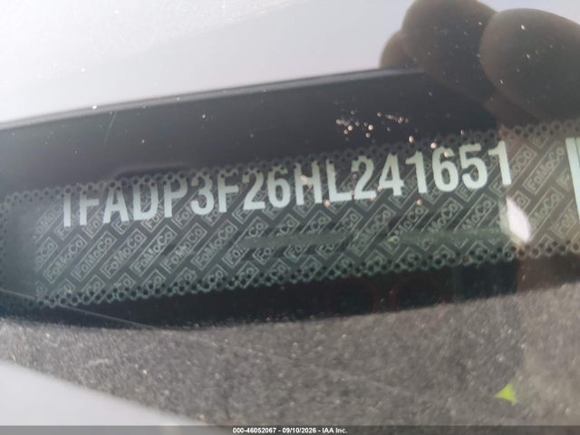 Ford FOCUS SE 2017 1FADP3F26HL241651 Image 9