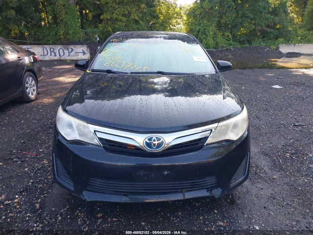 2014 Toyota Camry Hybrid Le მანქანა იყიდება აუქციონზე, vin: 4T1BD1FKXEU104633, აუქციონის ნომერი: 46052102