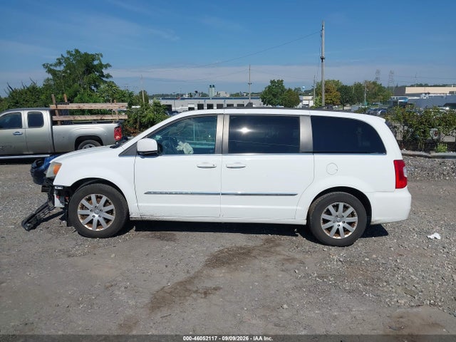 46052117 :رقم المزاد ، 2C4RC1BG0ER275010 vin ، 2014 Chrysler Town & Country Touring مزاد بيع