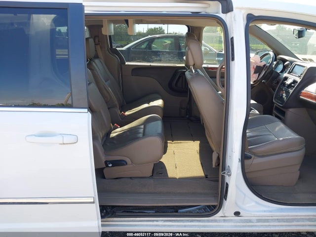 46052117 :رقم المزاد ، 2C4RC1BG0ER275010 vin ، 2014 Chrysler Town & Country Touring مزاد بيع