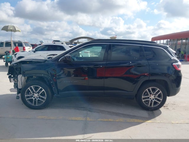 46052125 :رقم المزاد ، 3C4NJDBB6HT640849 vin ، 2017 Jeep New Compass Latitude 4x4 مزاد بيع
