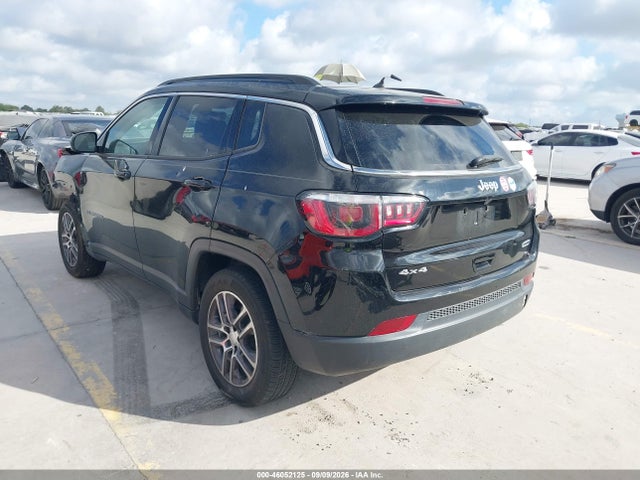 46052125 :رقم المزاد ، 3C4NJDBB6HT640849 vin ، 2017 Jeep New Compass Latitude 4x4 مزاد بيع
