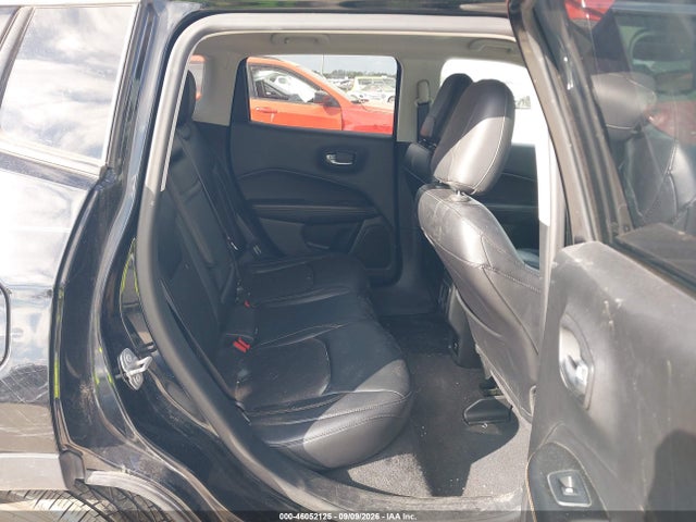 46052125 :رقم المزاد ، 3C4NJDBB6HT640849 vin ، 2017 Jeep New Compass Latitude 4x4 مزاد بيع