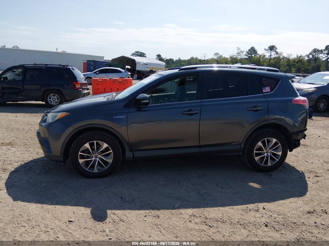 2017 Toyota Rav4 Hybrid Xle მანქანა იყიდება აუქციონზე, vin: JTMRJREV5HD113556, აუქციონის ნომერი: 46052169