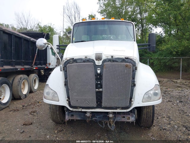 Продаж на аукціоні авто 2015 Kenworth Construction T680, vin: 1XKYD48X7FJ430504, номер лоту: 46052173