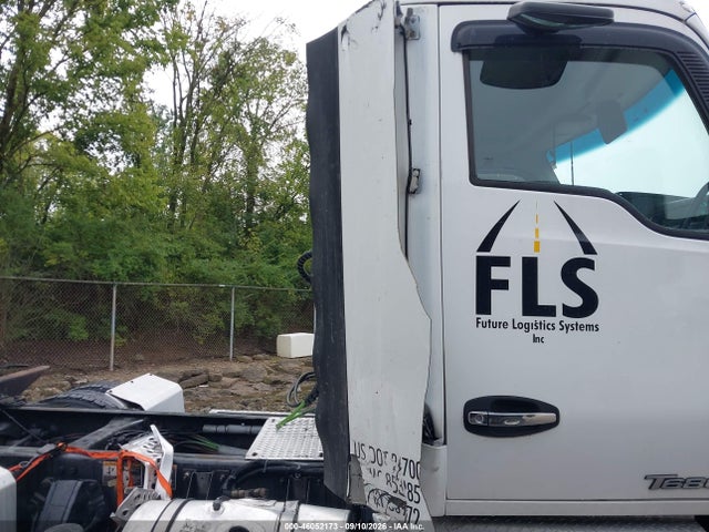 Продаж на аукціоні авто 2015 Kenworth Construction T680, vin: 1XKYD48X7FJ430504, номер лоту: 46052173