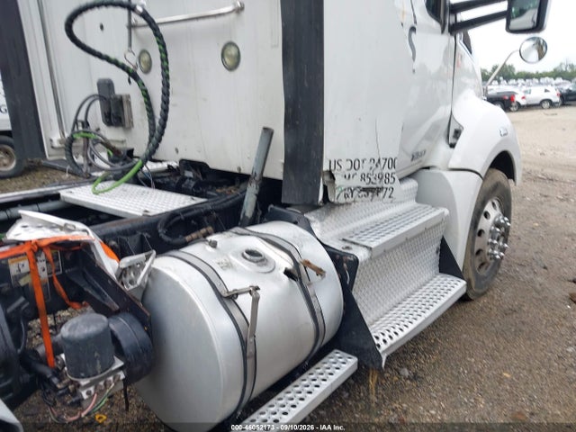 Продаж на аукціоні авто 2015 Kenworth Construction T680, vin: 1XKYD48X7FJ430504, номер лоту: 46052173