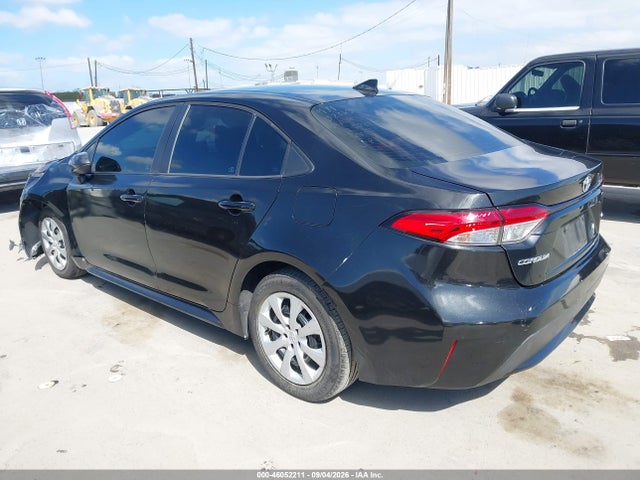 Toyota COROLLA LE 2021 5YFEPMAEXMP208711 Image 3