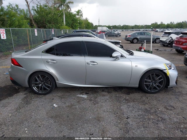 46052225 :رقم المزاد ، JTHGA1D28L5104075 vin ، 2020 Lexus Is 300 مزاد بيع