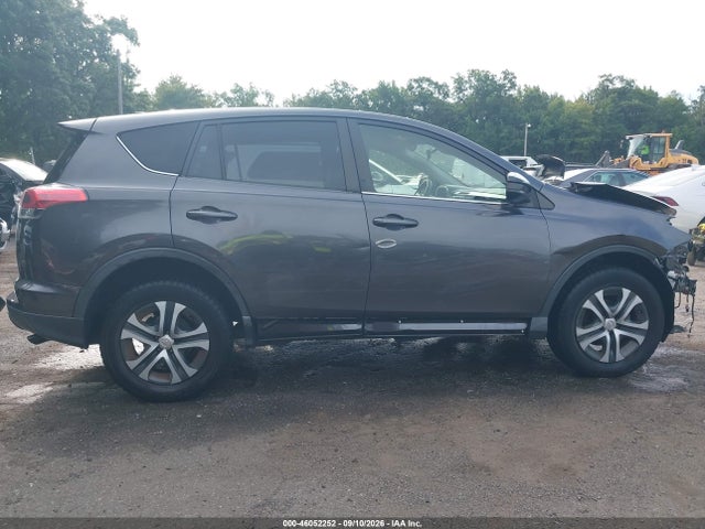 Aukcja sprzedaży 2018 Toyota Rav4 Le, vin: JTMBFREV9JJ729545, numer aukcji: 46052252