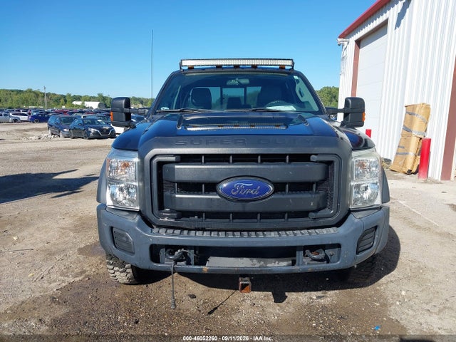 46052260 :رقم المزاد ، 1FT8W4DT8FEB26079 vin ، 2015 Ford F-450 Xl مزاد بيع