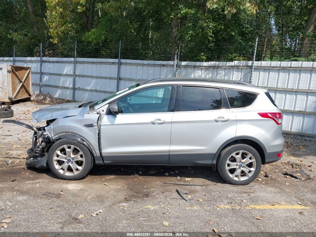 46052291 :رقم المزاد ، 1FMCU9GX0DUA20610 vin ، 2013 Ford Escape Se مزاد بيع