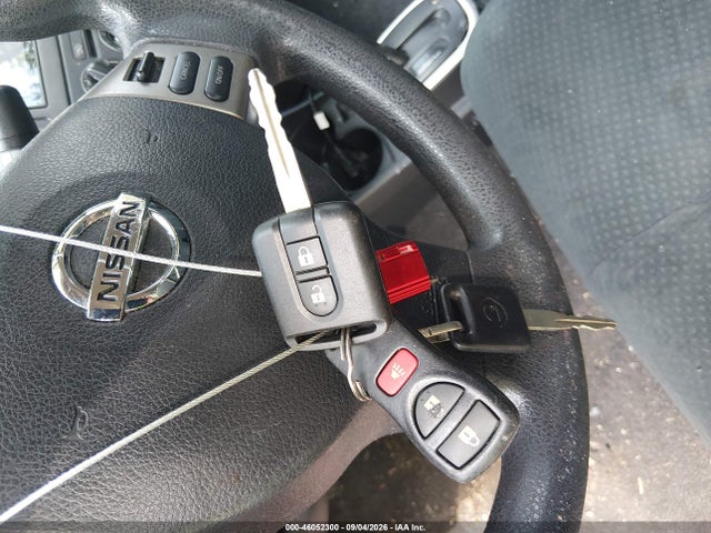 46052300 :رقم المزاد ، 3N1BC1AP2AL428953 vin ، 2010 Nissan Versa 1.8s مزاد بيع
