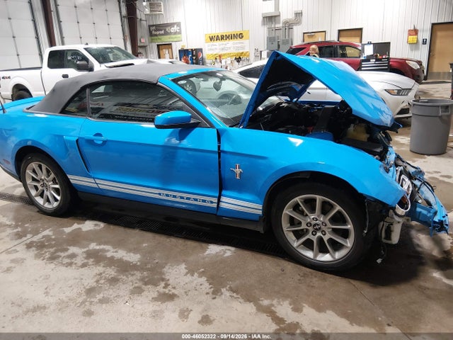 2011 Ford Mustang V6 Premium მანქანა იყიდება აუქციონზე, vin: 1ZVBP8EM3B5145454, აუქციონის ნომერი: 46052322