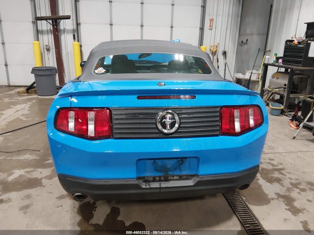 2011 Ford Mustang V6 Premium მანქანა იყიდება აუქციონზე, vin: 1ZVBP8EM3B5145454, აუქციონის ნომერი: 46052322