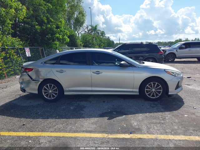 2018 Hyundai Sonata Se მანქანა იყიდება აუქციონზე, vin: 5NPE24AF6JH713936, აუქციონის ნომერი: 46052352