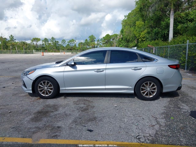 2018 Hyundai Sonata Se მანქანა იყიდება აუქციონზე, vin: 5NPE24AF6JH713936, აუქციონის ნომერი: 46052352