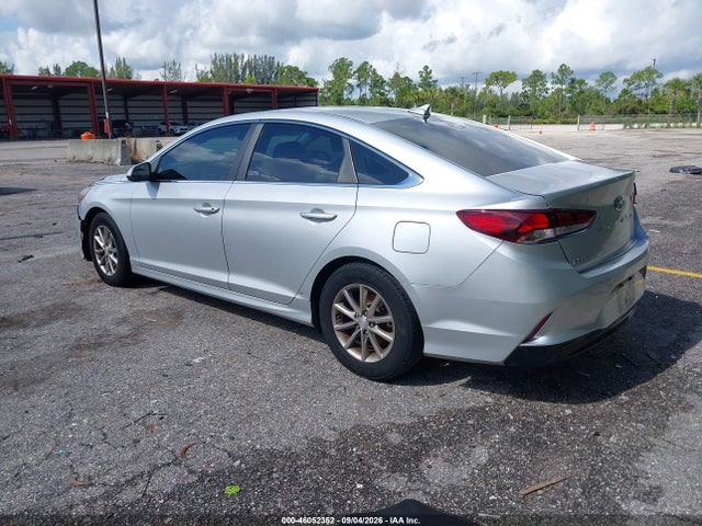 2018 Hyundai Sonata Se მანქანა იყიდება აუქციონზე, vin: 5NPE24AF6JH713936, აუქციონის ნომერი: 46052352