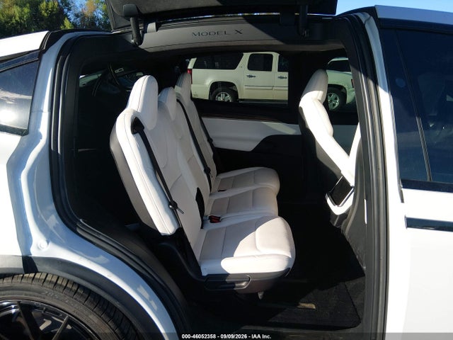 Продажа на аукционе авто 2022 Tesla Model X Dual Motor All-wheel Drive, vin: 7SAXCAE53NF344823, номер лота: 46052358
