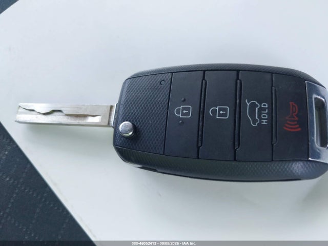 5XYPG4A5XKG489063 KIA Sorento 3.3l Lx