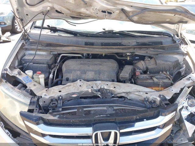 46052428 :رقم المزاد ، 5FNRL5H6XEB077228 vin ، 2014 Honda Odyssey Ex-l مزاد بيع