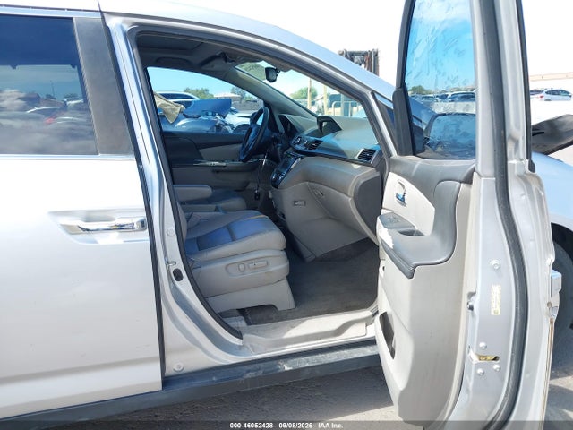 46052428 :رقم المزاد ، 5FNRL5H6XEB077228 vin ، 2014 Honda Odyssey Ex-l مزاد بيع