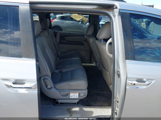 46052428 :رقم المزاد ، 5FNRL5H6XEB077228 vin ، 2014 Honda Odyssey Ex-l مزاد بيع